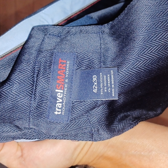 TRAVELSMART ROUNDTREE & YORKE MENS SZ 42X30 NAVY PLEATED DRESS PANTS NEW - Picture 5 of 5